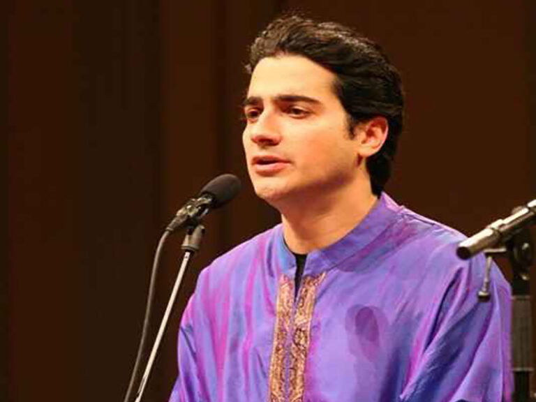 آهنگ “رسم عاشقی” از همایون شجریان  با متن و ترجمه انگلیسی مجزا