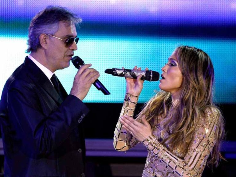 آهنگ اسپانیایی Quizás, quizás, quizás (شاید، شاید، شاید) از Andrea Bocelli و Jennifer Lopez به همراه متن و ترجمه مجزا