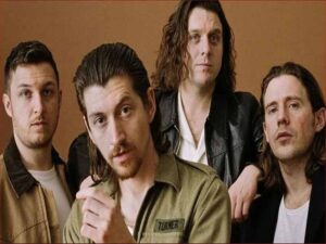 آهنگ انگلیسی I Wanna Be Yours از Arctic Monkeys به همراه متن و ترجمه مجزا