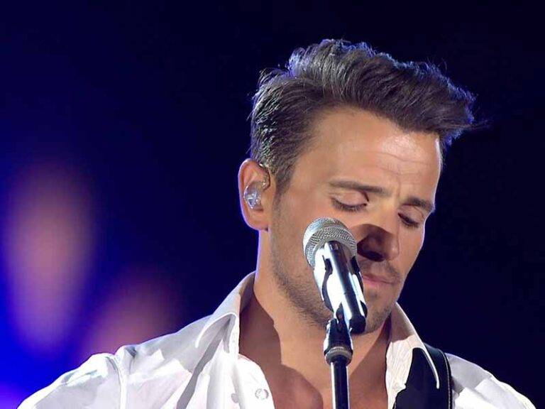 آهنگ یونانی Θέλω να με νιώσεις (می خوام درکم کنی) از Nikos Vertis به همراه متن و ترجمه مجزا