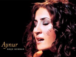 آهنگ کردی Keçê Kurdan (دختر کورد) از Aynur Doğan به همراه متن و ترجمه مجزا