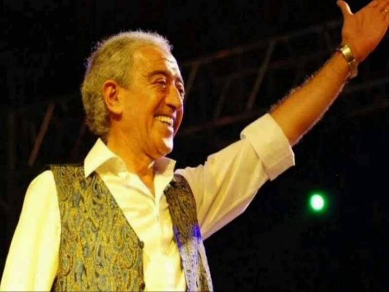 آهنگ ترکی Seni Seven Öldü Zalim Haberin Varmı (عاشق تو مُرد، ای ظالم، خبر داری؟) از Edip Akbayram به همراه متن و ترجمه مجزا