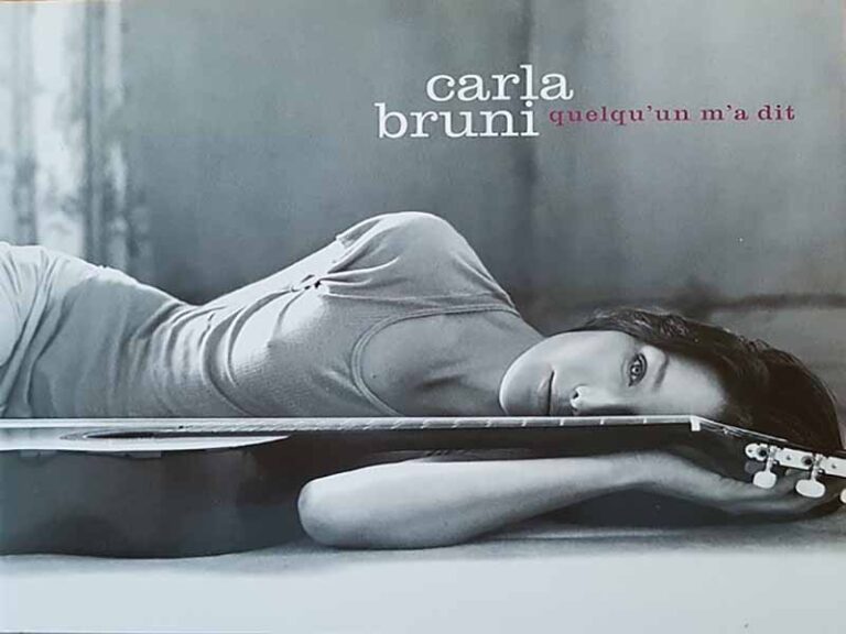 آهنگ فرانسوی Quelqu’un m’a dit (یکی بهم گفت…) از Carla Bruni به همراه متن و ترجمه مجزا