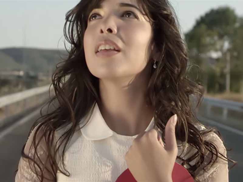 آهنگ فرانسوی S.O.S از Indila به همراه متن و ترجمه مجزا