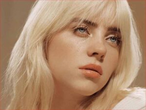 آهنگ انگلیسی Happier Than Ever از Billie Eilish به همراه متن و ترجمه مجزا