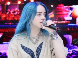 آهنگ انگلیسی come out and play از Billie Eilish به همراه متن و ترجمه مجزا