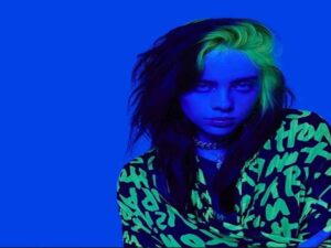 آهنگ انگلیسی True Blue از Billie Eilish به همراه متن و ترجمه مجزا