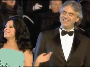 آهنگ ایتالیایی Libiamo ne’ lieti calici از Andrea Bocelli به همراه متن و ترجمه مجزا