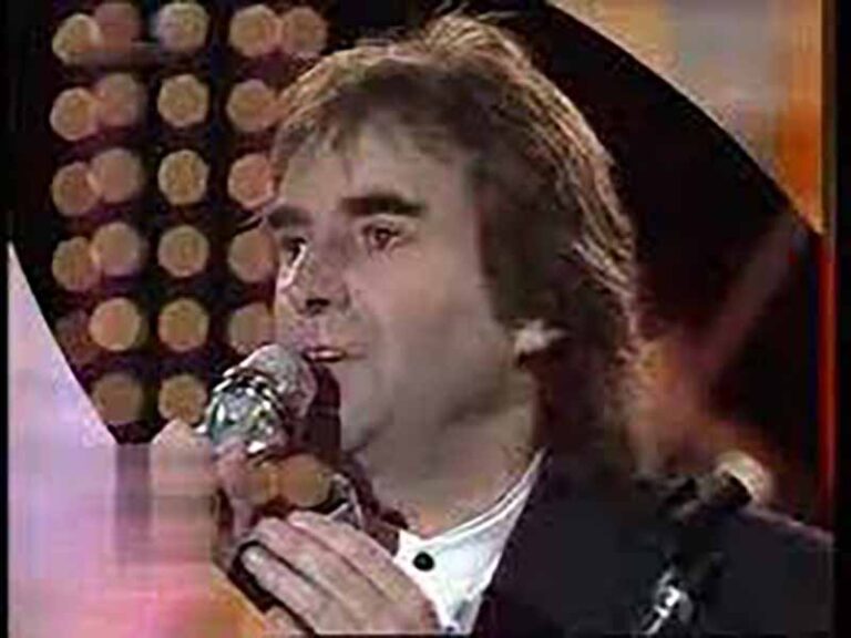 آهنگ انگلیسی A Woman’s Heart از Chris De Burgh به همراه متن و ترجمه مجزا