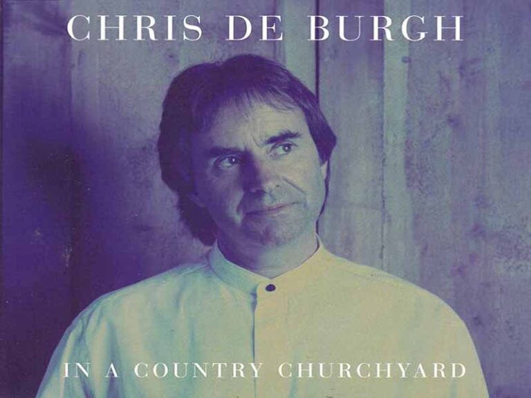 آهنگ انگلیسی In a Country Churchyard از Chris De Burgh به همراه متن و ترجمه مجزا