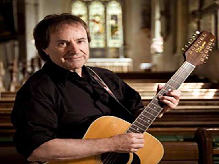 آهنگ انگلیسی Carry On از Chris De Burgh به همراه متن و ترجمه مجزا