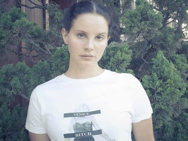 آهنگ انگلیسی Cinnamon Girl از Lana Del Rey به همراه متن و ترجمه مجزا