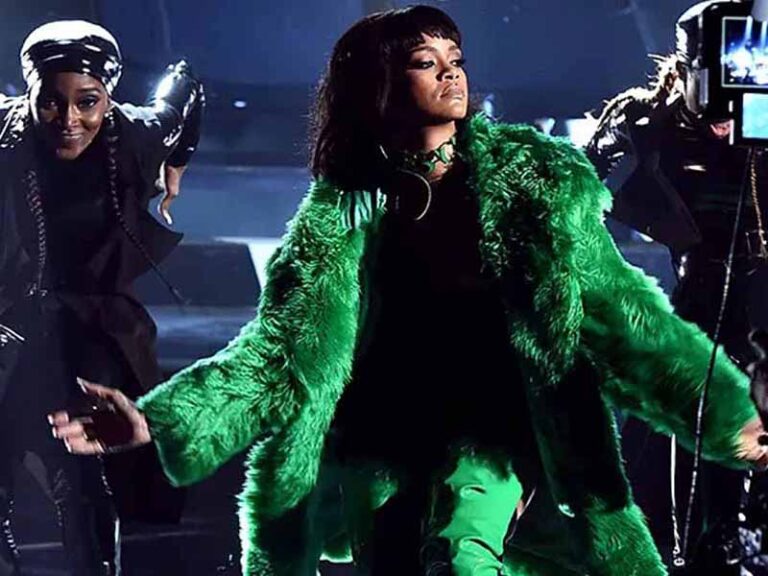 آهنگ انگلیسی Bitch Better Have My Money از Rihanna به همراه متن و ترجمه مجزا