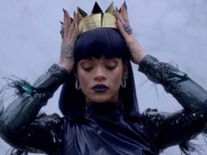 آهنگ انگلیسی Love on the Brain از Rihanna به همراه متن و ترجمه مجزا