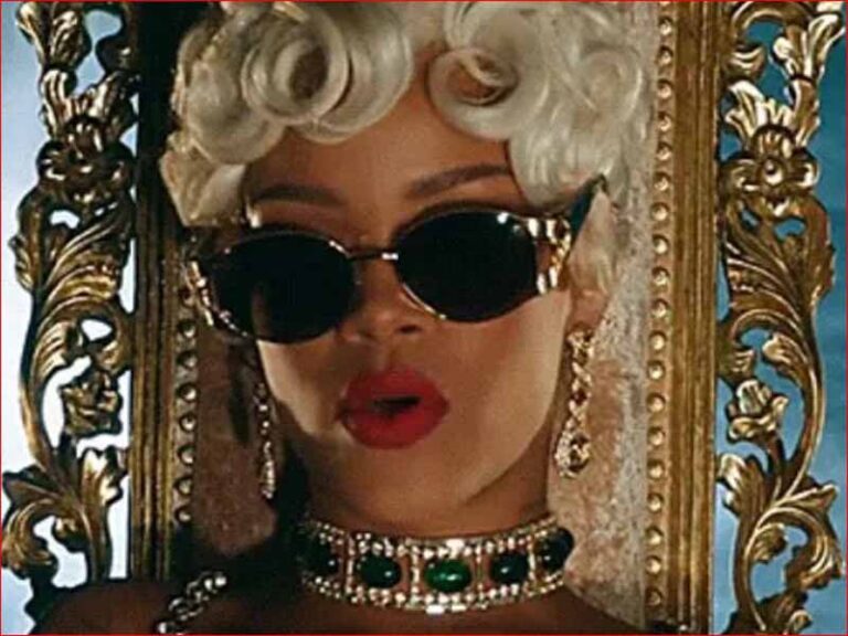آهنگ انگلیسی Pour It Up از Rihanna به همراه متن و ترجمه مجزا