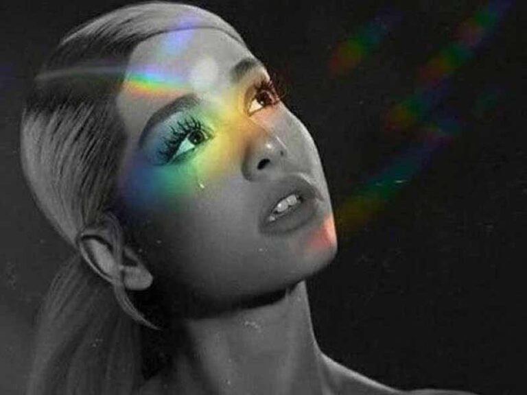آهنگ انگلیسی No Tears Left to Cry از Ariana Grande به همراه متن و ترجمه مجزا