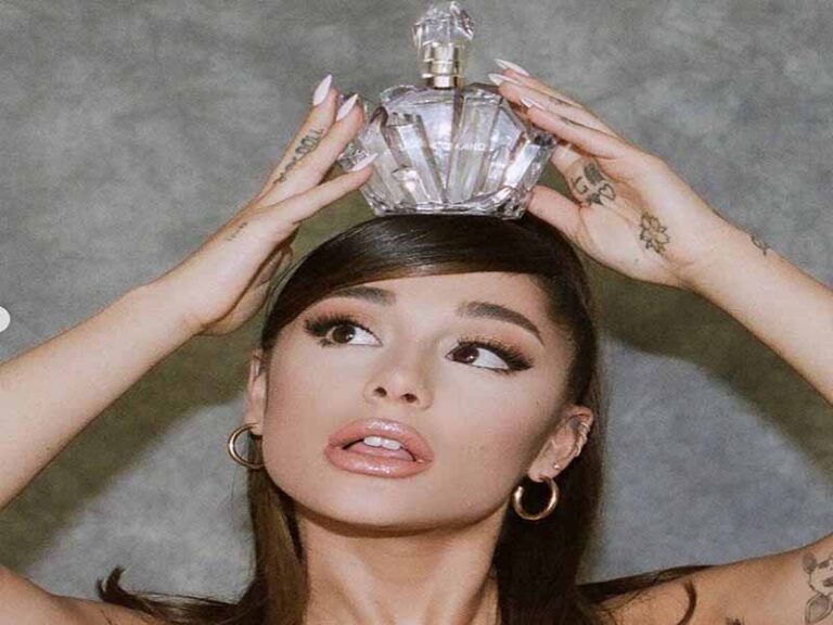 آهنگ انگلیسی R.E.M از Ariana Grande به همراه متن و ترجمه مجزا