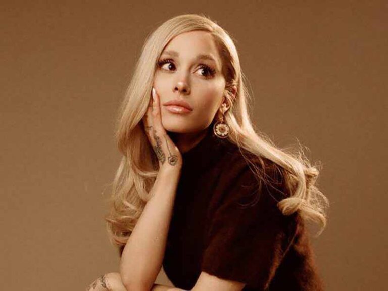 آهنگ انگلیسی we can’t be friends (wait for your love) از Ariana Grande به همراه متن و ترجمه مجزا