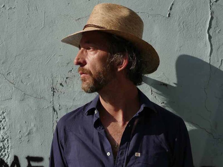 آهنگ فرانسوی El magnifico از Arthur H به همراه متن و ترجمه مجزا