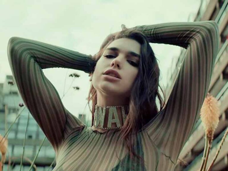 آهنگ انگلیسی Blow Your Mind (Mwah) از Dua Lipa به همراه متن و ترجمه مجزا