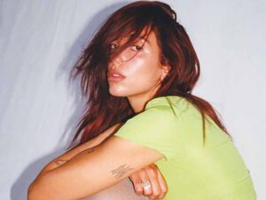 آهنگ انگلیسی Illusion از Dua Lipa به همراه متن و ترجمه مجزا