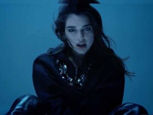 آهنگ انگلیسی Room for 2 از Dua Lipa به همراه متن و ترجمه مجزا