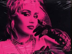 آهنگ انگلیسی Miss You So Much از Miley Cyrus به همراه متن و ترجمه مجزا