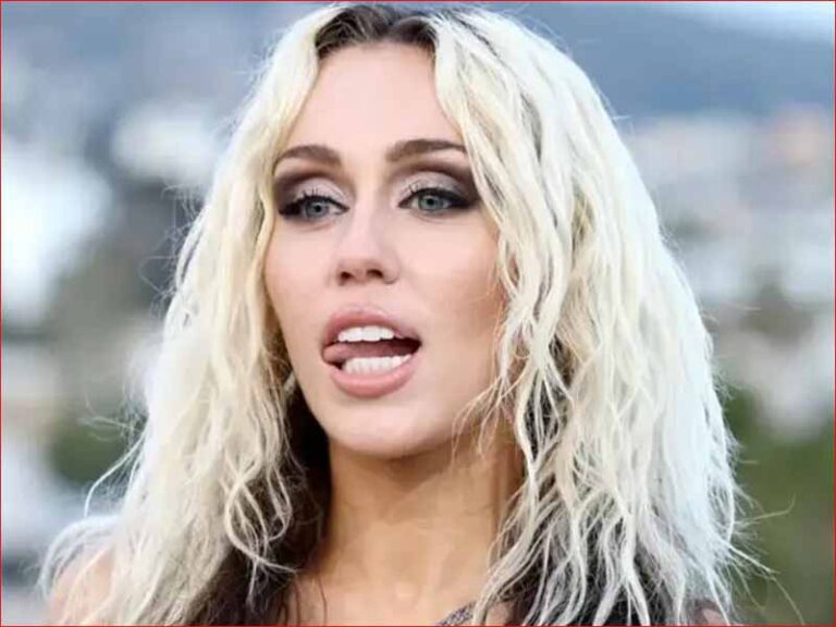آهنگ انگلیسی Violet Chemistry از Miley Cyrus به همراه متن و ترجمه مجزا