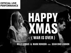 آهنگ انگلیسی Happy Xmas (War Is Over) از Miley Cyrus به همراه متن و ترجمه مجزا
