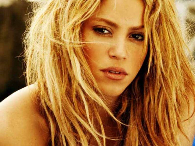 آهنگ اسپانیایی Devocion از Shakira به همراه متن و ترجمه مجزا