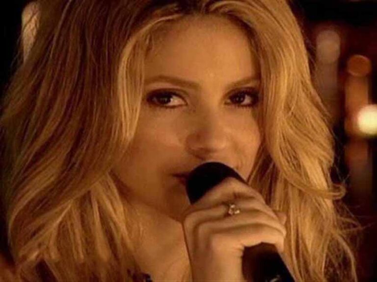 آهنگ انگلیسی Gypsy از Shakira به همراه متن و ترجمه مجزا