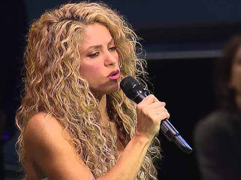 آهنگ انگلیسی Imagine از Shakira به همراه متن و ترجمه مجزا