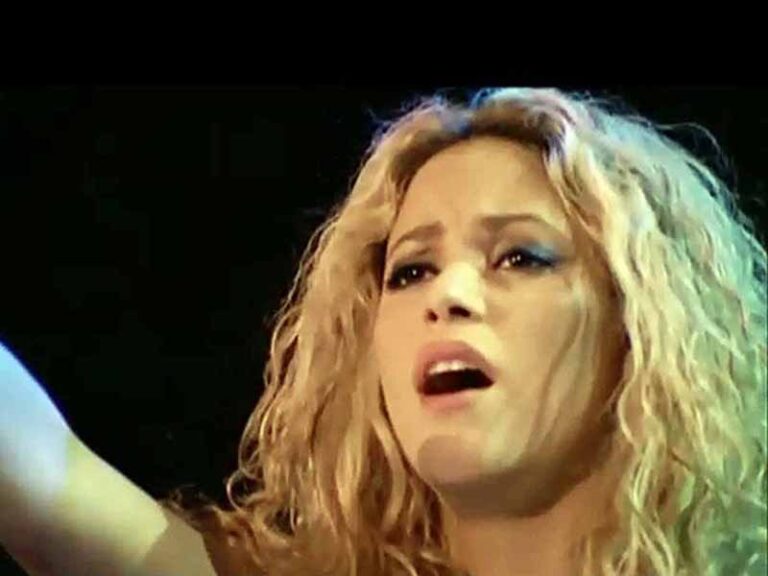 آهنگ انگلیسی Ready for the Good Times از Shakira به همراه متن و ترجمه مجزا
