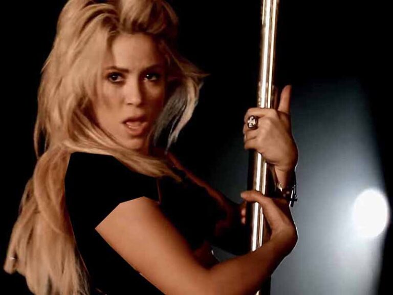 آهنگ انگلیسی Rabiosa از Shakira و Pitbull به همراه متن و ترجمه مجزا