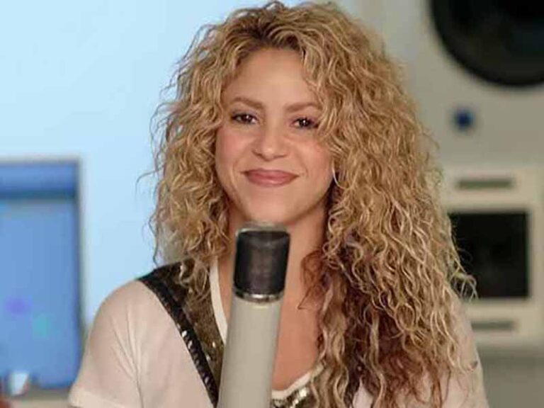 آهنگ انگلیسی Try Everything از Shakira به همراه متن و ترجمه مجزا