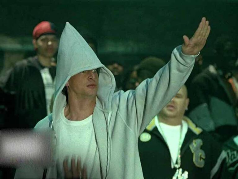 آهنگ انگلیسی Scary Movies از Eminem به همراه متن و ترجمه مجزا