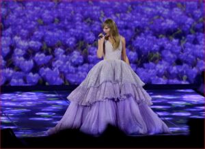 آهنگ انگلیسی Timeless از Taylor Swift به همراه متن و ترجمه مجزا