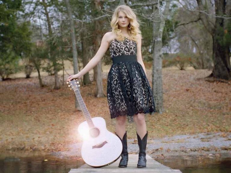 آهنگ انگلیسی Wait for Me از Taylor Swift به همراه متن و ترجمه مجزا