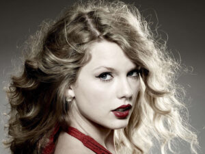 آهنگ انگلیسی Girl at Home از Taylor Swift به همراه متن و ترجمه مجزا