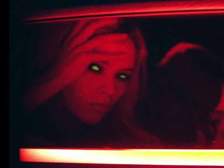 آهنگ انگلیسی Try Me از The Weeknd به همراه متن و ترجمه مجزا