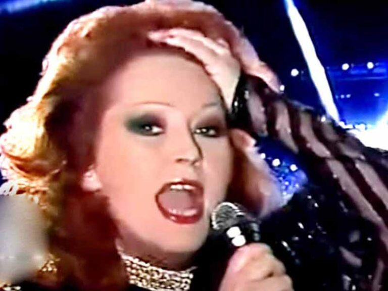 آهنگ روسی Айсберг (Iceberg) از Алла Пугачёва با متن و ترجمه مجزا