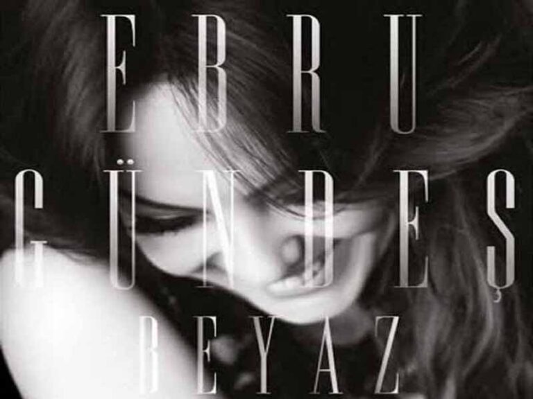 آهنگ ترکی Ağlamayacağım از Ebru Gündeş به همراه متن و ترجمه مجزا