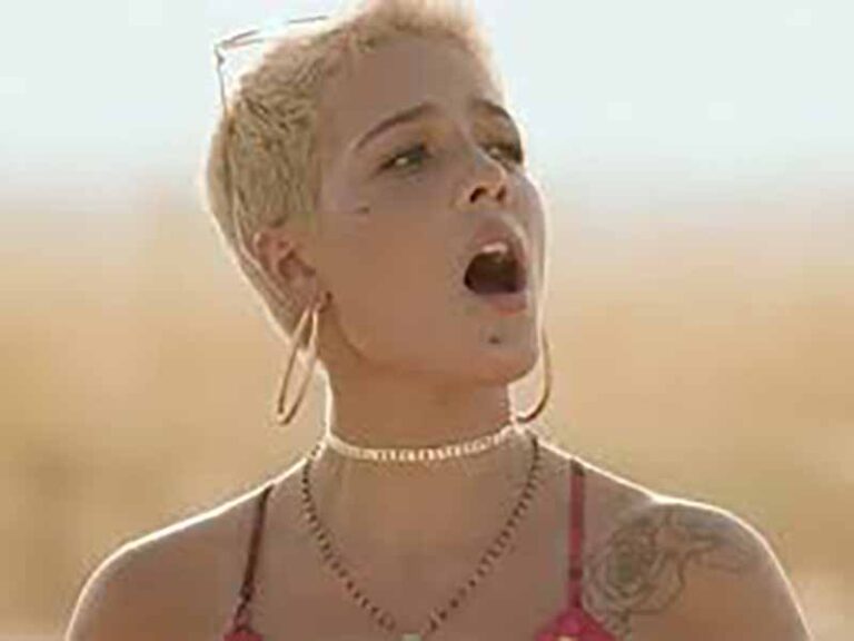 آهنگ انگلیسی Bad at Love از Halsey به همراه متن و ترجمه مجزا