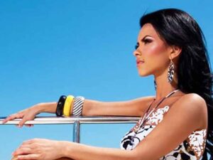 آهنگ انگلیسی Deja Vu از INNA به همراه متن و ترجمه مجزا