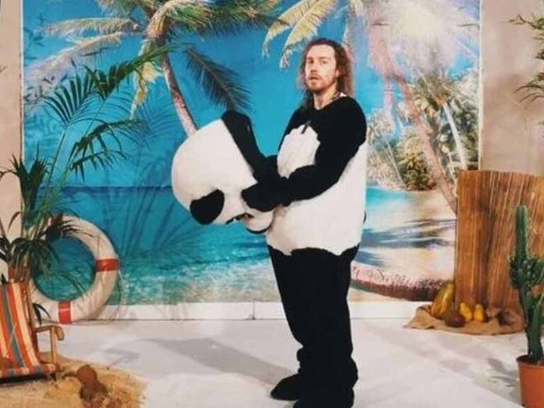 آهنگ فرانسوی Coco Câline از Julien Dore به همراه متن و ترجمه مجزا