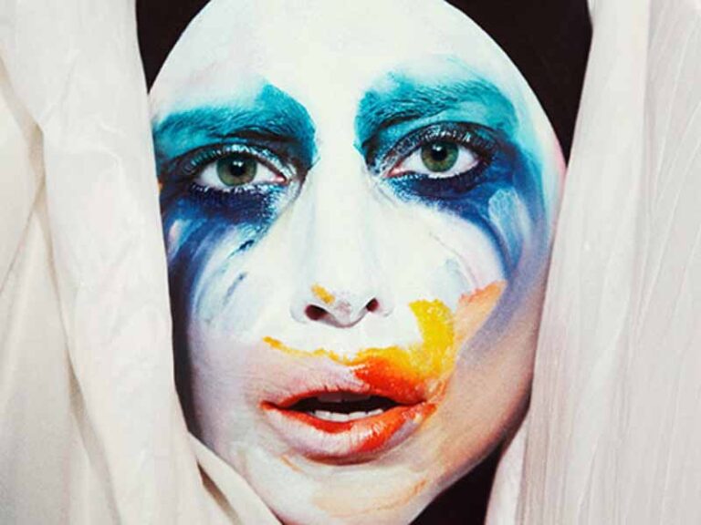 آهنگ انگلیسی Applause از Lady Gaga به همراه متن و ترجمه مجزا