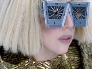 آهنگ انگلیسی Bad Romance از Lady Gaga به همراه متن و ترجمه مجزا