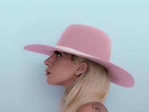 آهنگ انگلیسی Diamond Heart از Lady Gaga به همراه متن و ترجمه مجزا