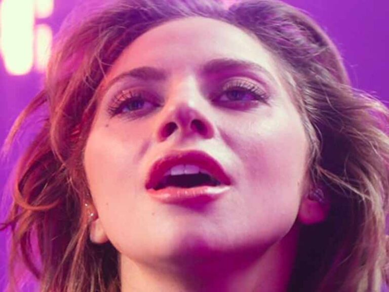 آهنگ انگلیسی Heal Me از Lady Gaga به همراه متن و ترجمه مجزا