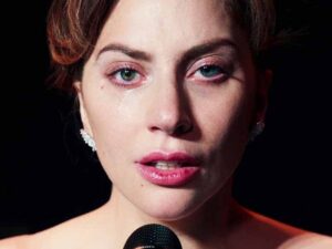 آهنگ انگلیسی I’ll Never Love Again از Lady Gaga به همراه متن و ترجمه مجزا